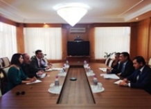 vdushanbeobsudilivozmozhnostiprodleniyasrokovprogrammyfinansiruemoyvelikobritanieyigermaniey_0