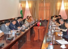 vdushanberassmotrelivozmozhnostiinvestirovaniyakitayskihdelovyhkrugov_0