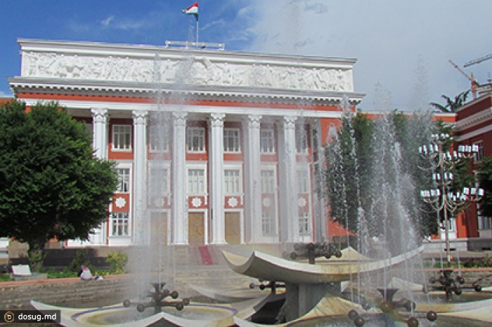 vtadzhikistanehotyatsnizitvozrastnoycenzdlyakandidatavprezidenty1