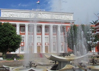 vtadzhikistanehotyatsnizitvozrastnoycenzdlyakandidatavprezidenty1_0