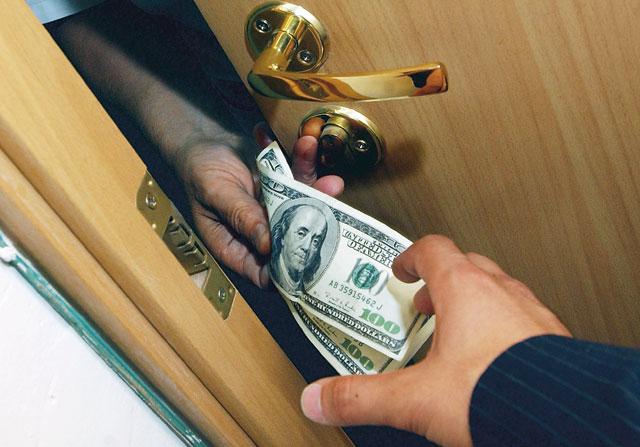 vtadzhikistaneprocvetaetvzyatochnichestvo