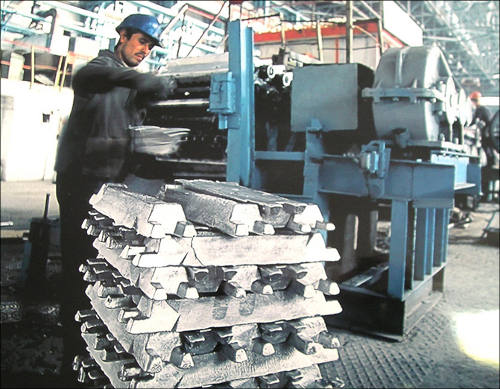 vtadzhikistanevyanvarevypushenopromyshlennoyprodukciinasummu165mln