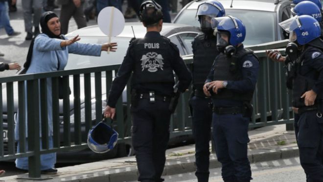 vturciizaderzhali50inostrancevpopodozreniyuvsvyazyahsig