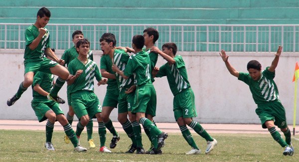 yunosheskayasbornayatadzhikistana_1