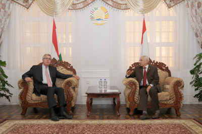 Zarifi_Waverley_15_08_2013