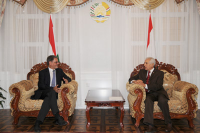 zarifiholgergreen09082013