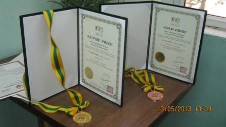 zhenshchinyizobretateliiztadzhikistanapoluchilinagradymezhdunarodnoyvystavki