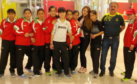 zhenskayayunosheskayasbornayatadzhikistana_0