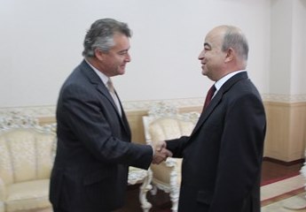 Zuhurov_i_posol