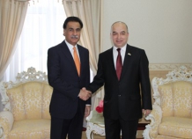 zuhurovispikerparlamentapakistana_0