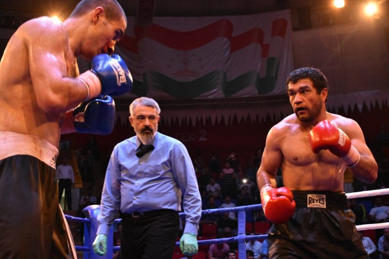 Как медиа и блогерам зарабатывать на контенте: советы с Impact Forum в Душанбе