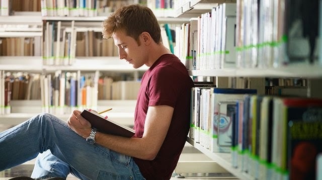 ee050040-ff95-4b6a-8005-d0089348ba13_student_studeren_bieb_bibliotheek_lezen_640x430_640x430