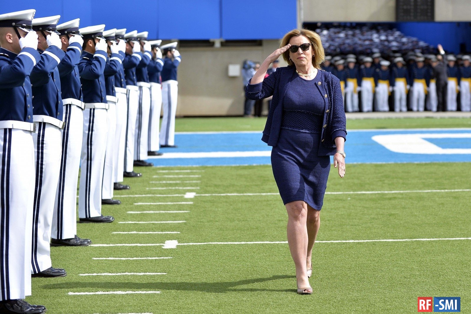 1470573718_deborah-lee-james-71860846