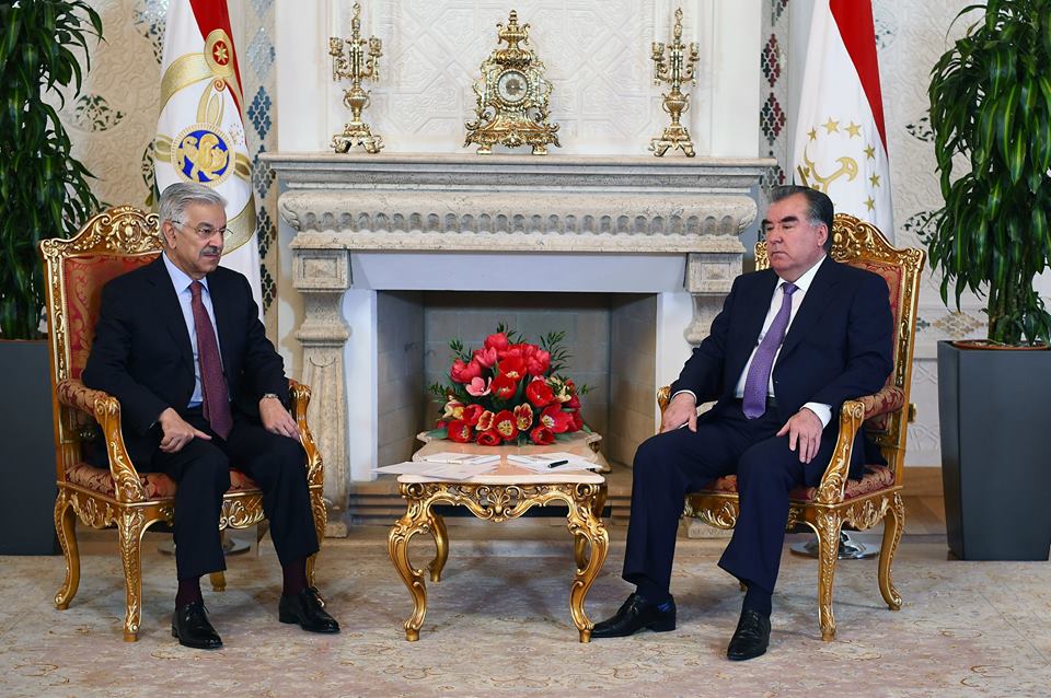 17351997_1386425101427672_8591848342359511488_n