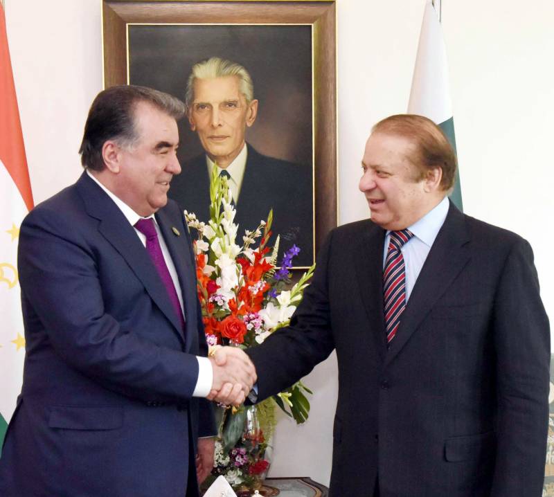 Tajikistan-President-with-PM-Nawaz