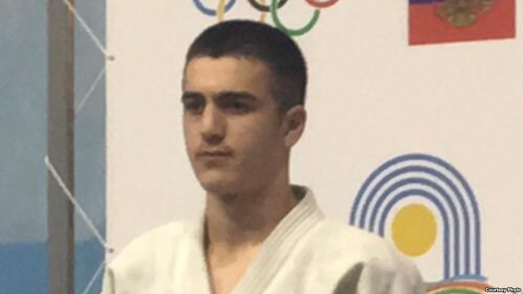 DCDB72D9-0CFE-4F3D-9760-9C1704454E4D_cx20_cy4_cw39_w1023_r1_s