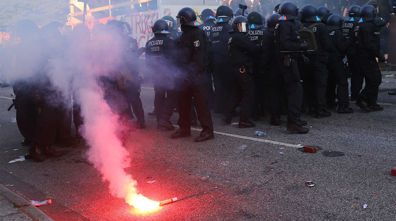 upload-2017-07-06T181231Z_710402238_UP1ED761EKU6R_RTRMADP_3_G20-GERMANY-PROTEST-pic4_zoom-1500x1500-79856