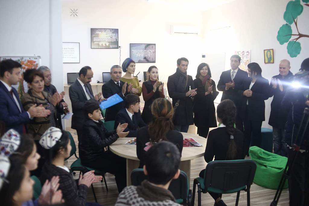 received_1510403382408304