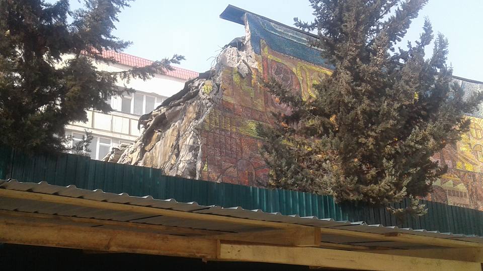 27858481_2055619774455415_526907823416750963_n