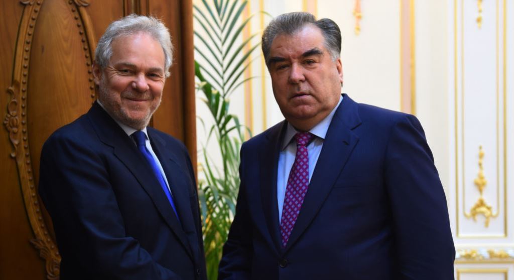 39EAC3F1-69BF-4FE4-800A-58192D418E8F_cx0_cy0_cw87_w1023_r1_s