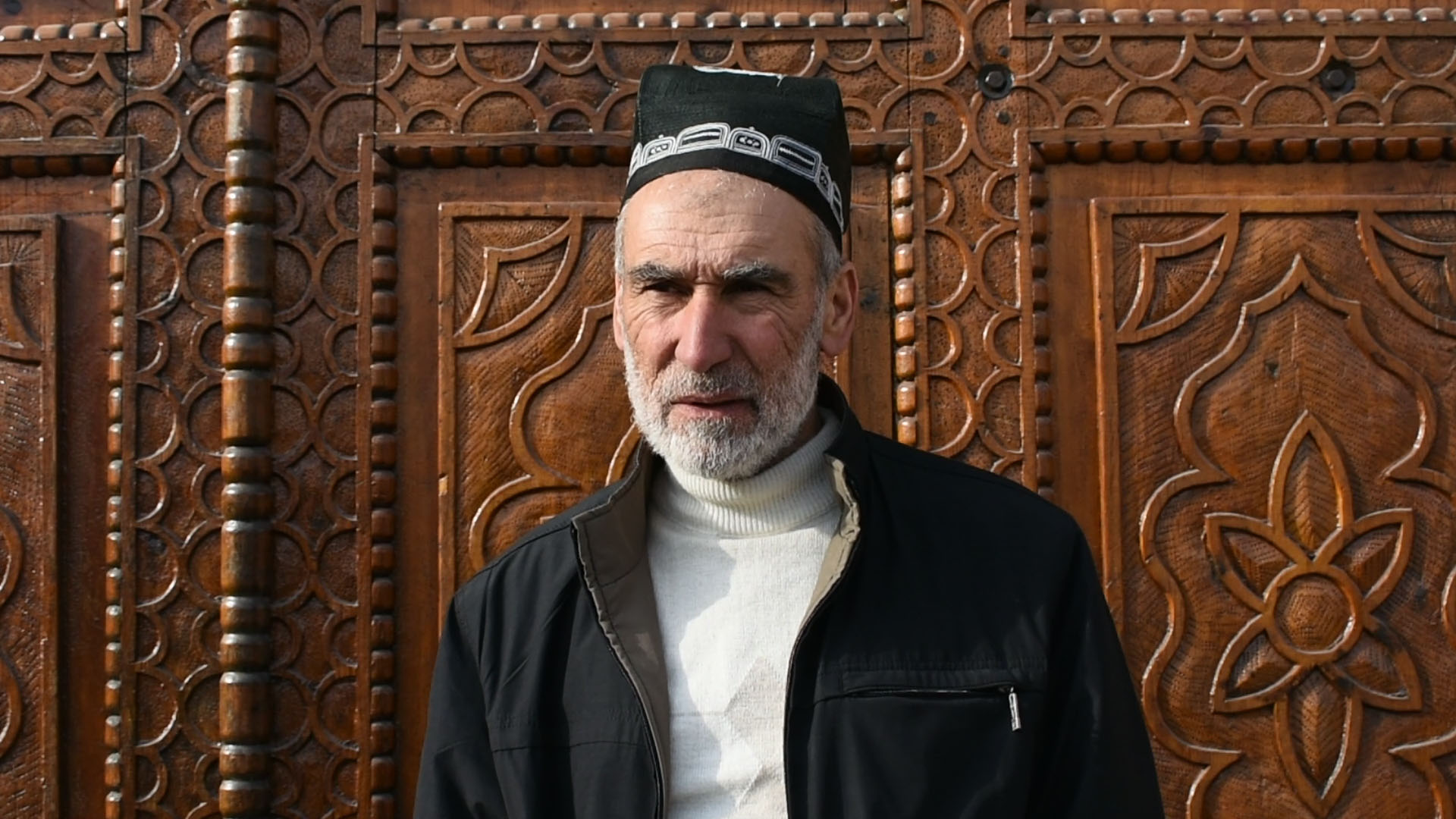 Сайвали Давлатов – мастер резьбы по дереву Сайвали Давлатов – мастер резьбы по дереву