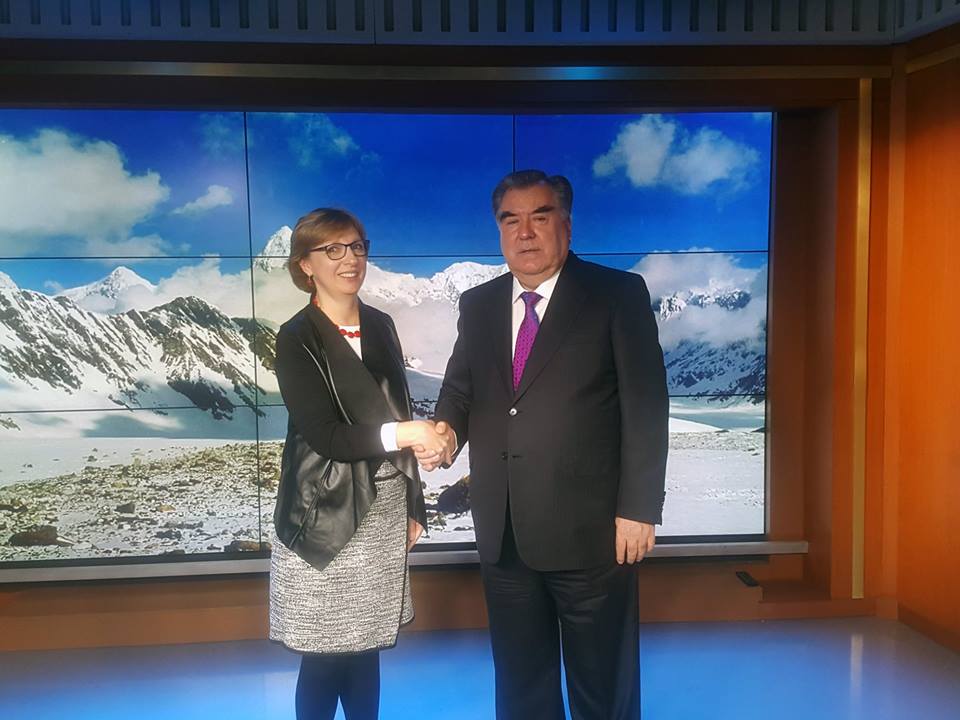 29497275_1848029961933848_3351912016714683274_n