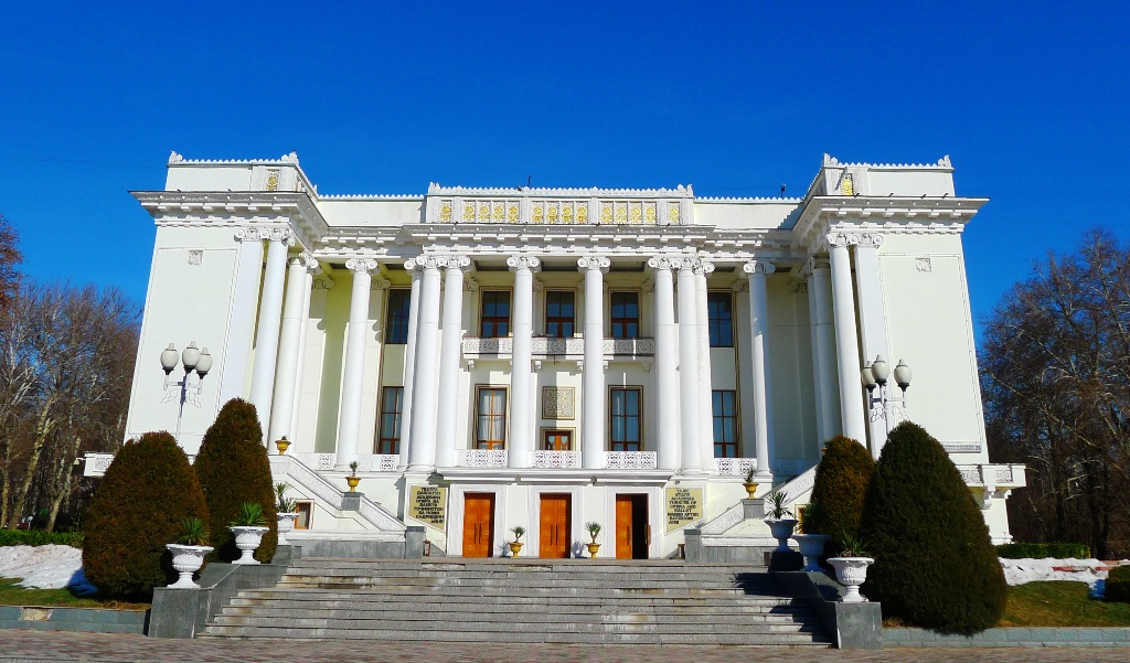 Фото № 7 Театр Фото № 7 Театр