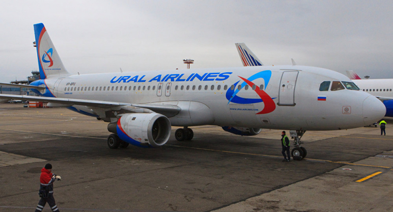 izaeroporta-zhukovskiy-vtbilisi-nachali-letat-uralskie-avialinii_1