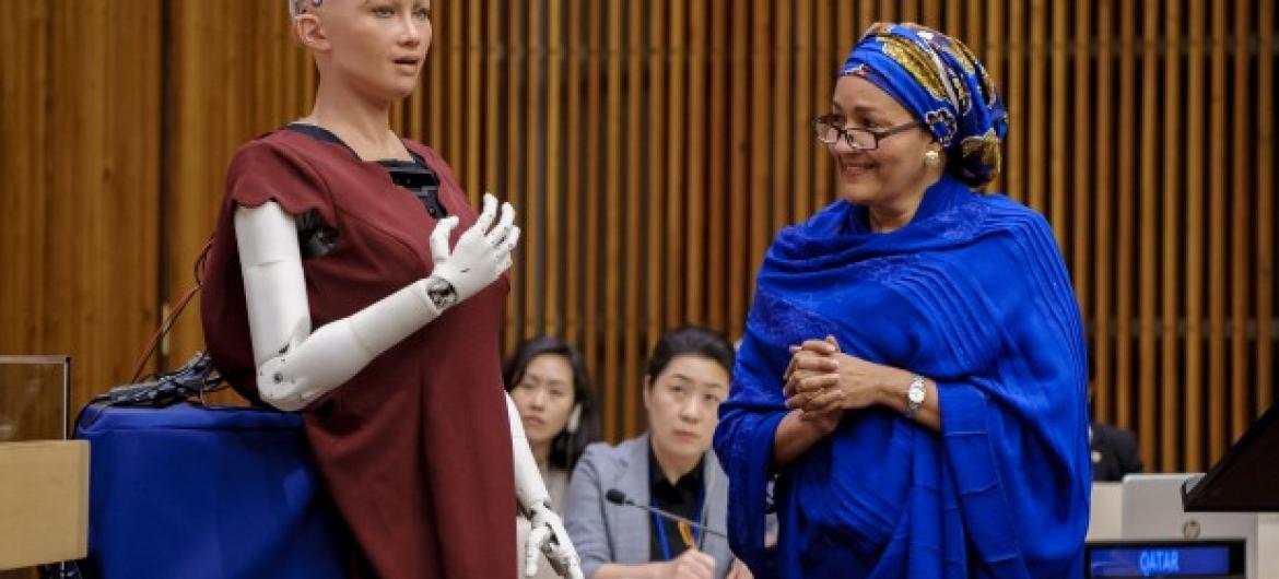 sOFIA-rOBOT1-e1507835011406