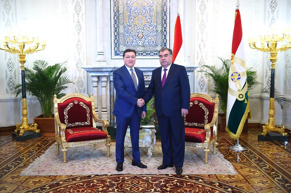 31298462_1895832537153590_5093979625650913280_n