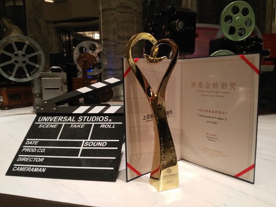 35463311_2152558615022694_2850675841392705536_n