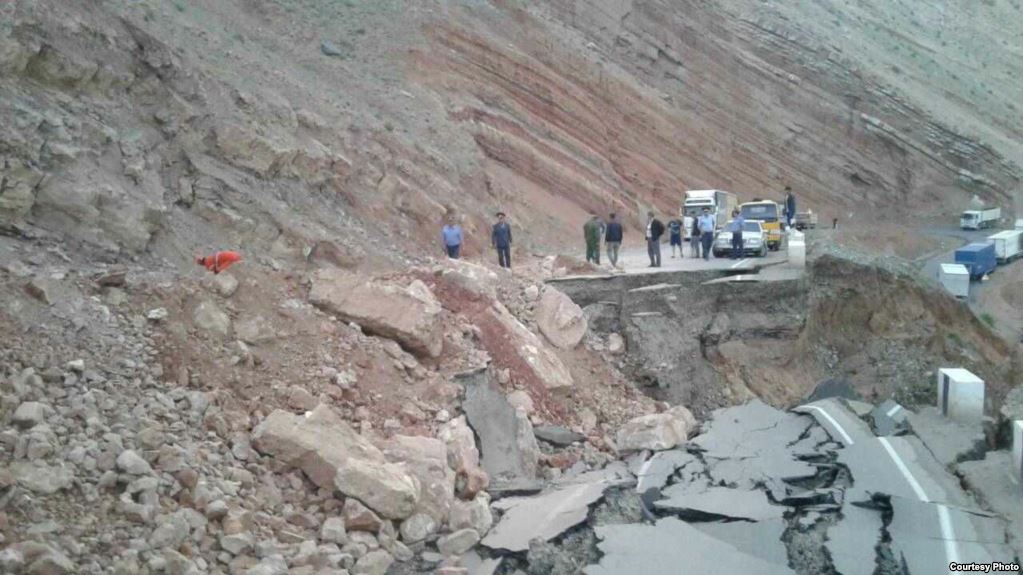 CA1BF301-908D-485E-A70F-2A3E8B61CD0A_w1023_r1_s