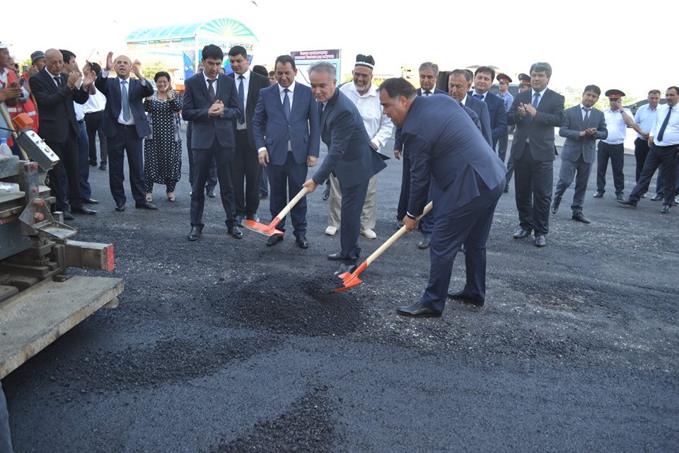 37405893_1884999551801869_6924682789593808896_n