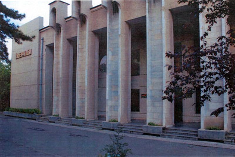 vgPCwq14453187002330_b