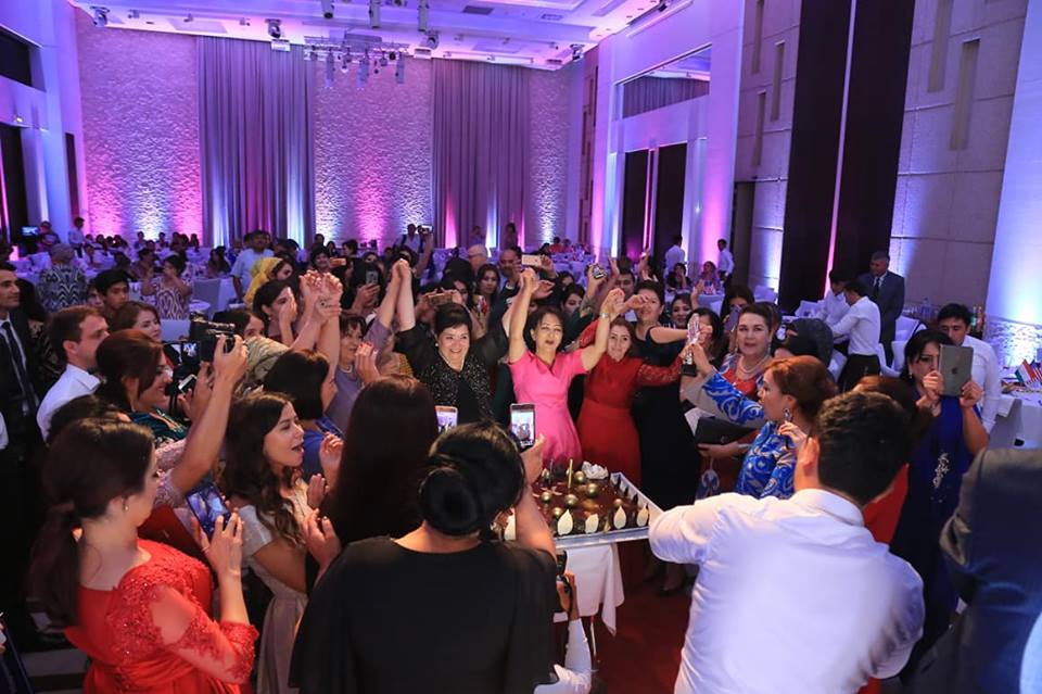 39964264_2334133126627390_5502924421343477760_n