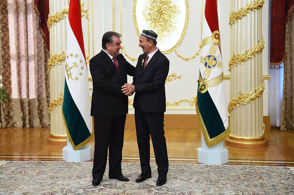 40337765_2124615064278758_1025158120315289600_n