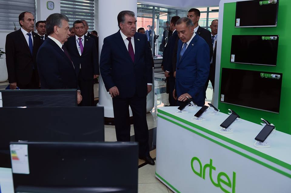 39338688_2095709873832521_769424274178965504_n