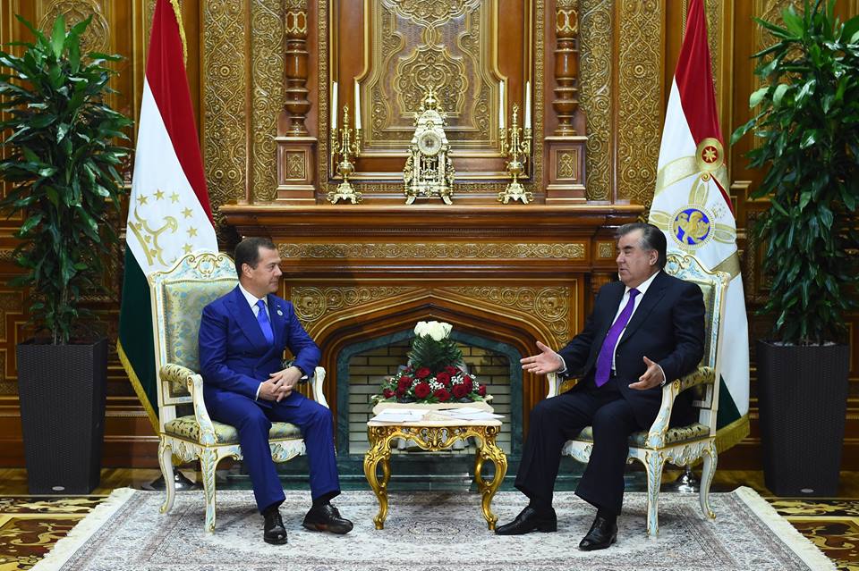 43740015_2197579400312234_6248229245814833152_n