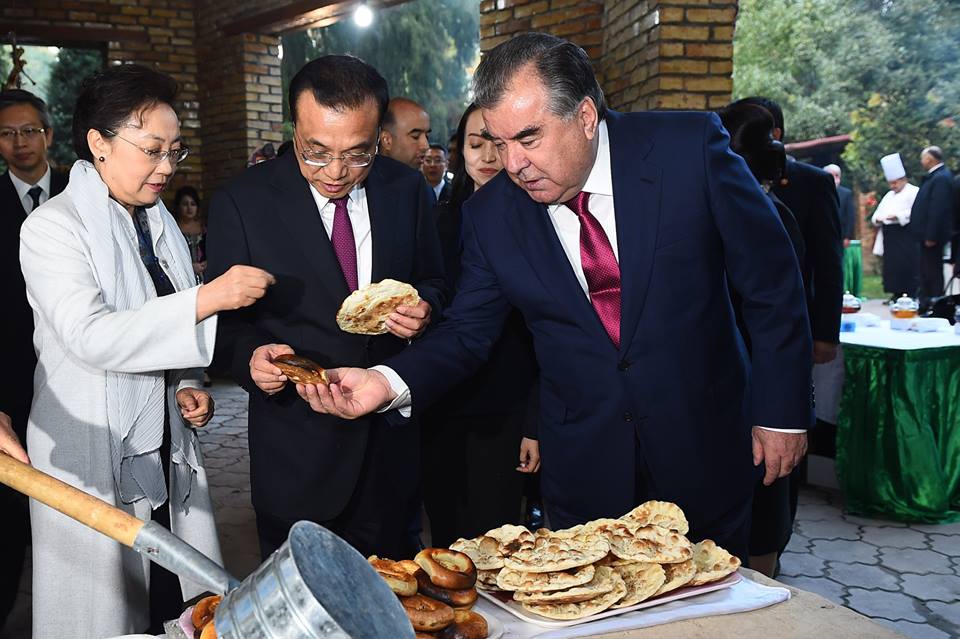 43952320_2196160310454143_7025177697106001920_n