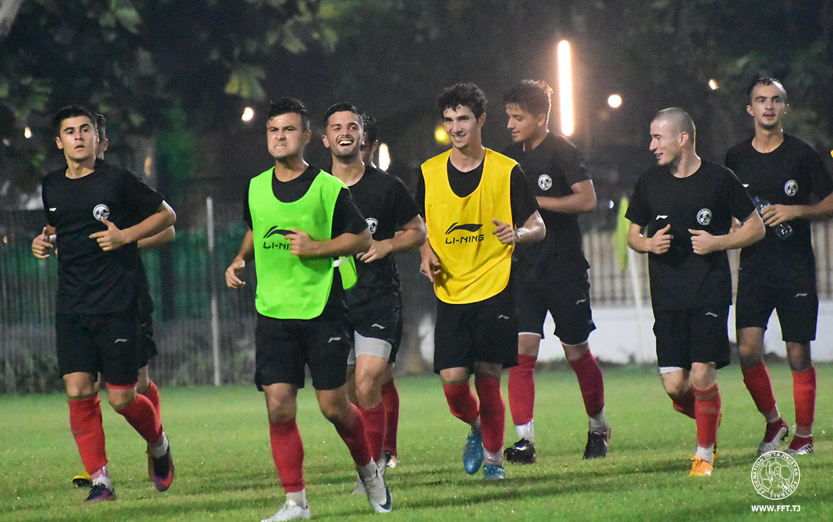 tajikistan-u19-training-jakarta15