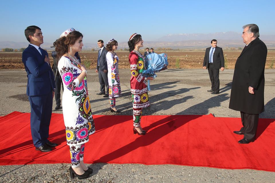 45376296_2249283605141813_3713055616017629184_n