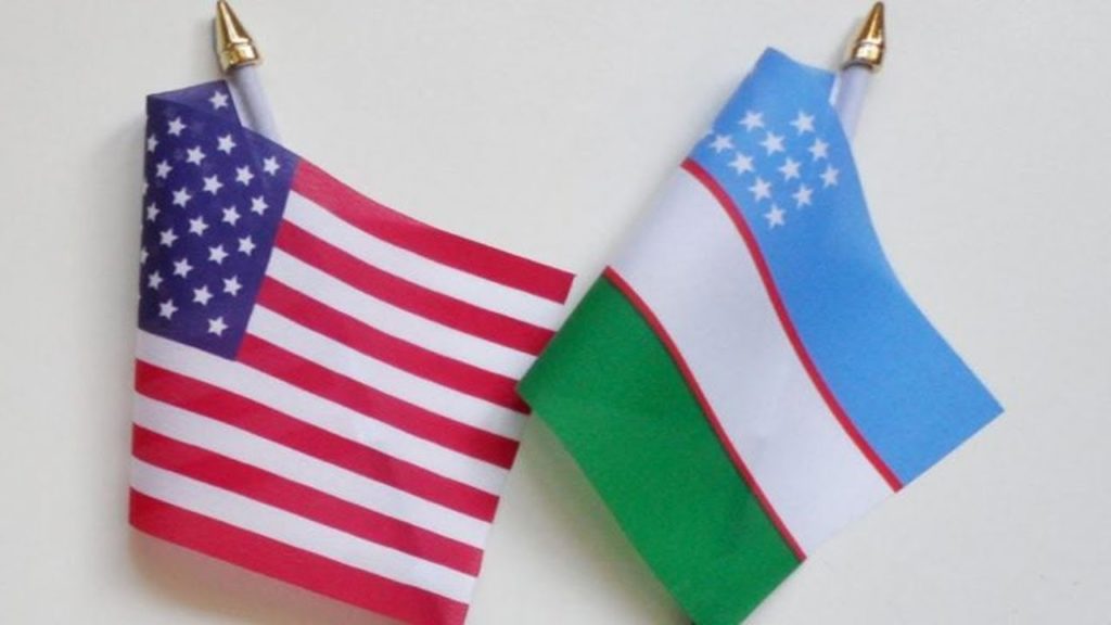 flagi-uzbekistan-i-SSHA-1024x576