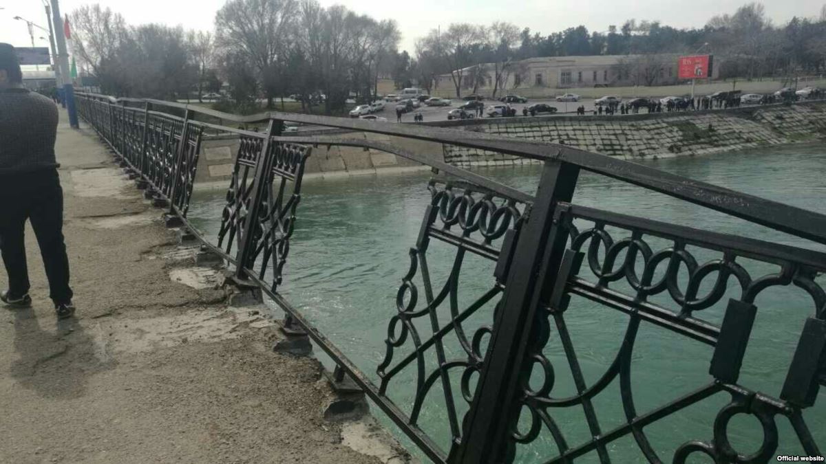 0F8CB08A-8365-4322-82E4-D17CEFC13C8A_w1200_r1_s