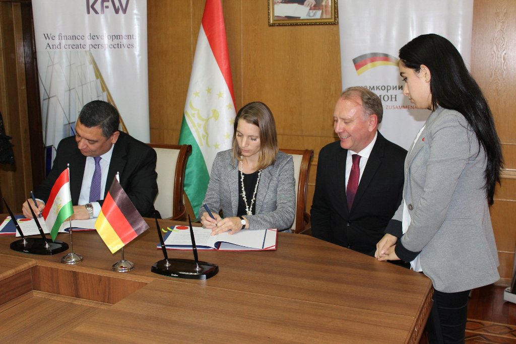 72791331_2395997600435745_445703513813549056_o