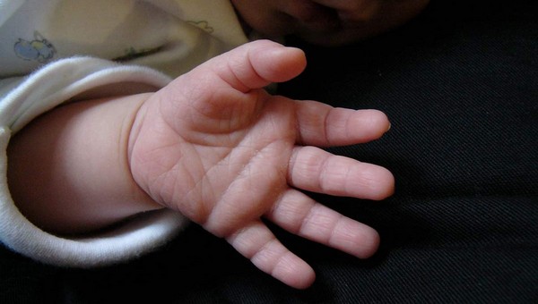 baby-s-hand-sleeping