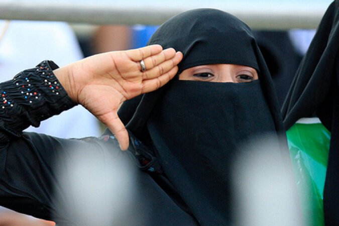 e9ebbfeb8e7d3d6d8f0ea24697570095