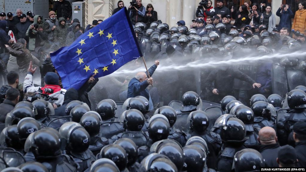 3381B02D-94DB-4D29-9F15-56BE6C1CDAF6_cx6_cy6_cw85_w1023_r1_s