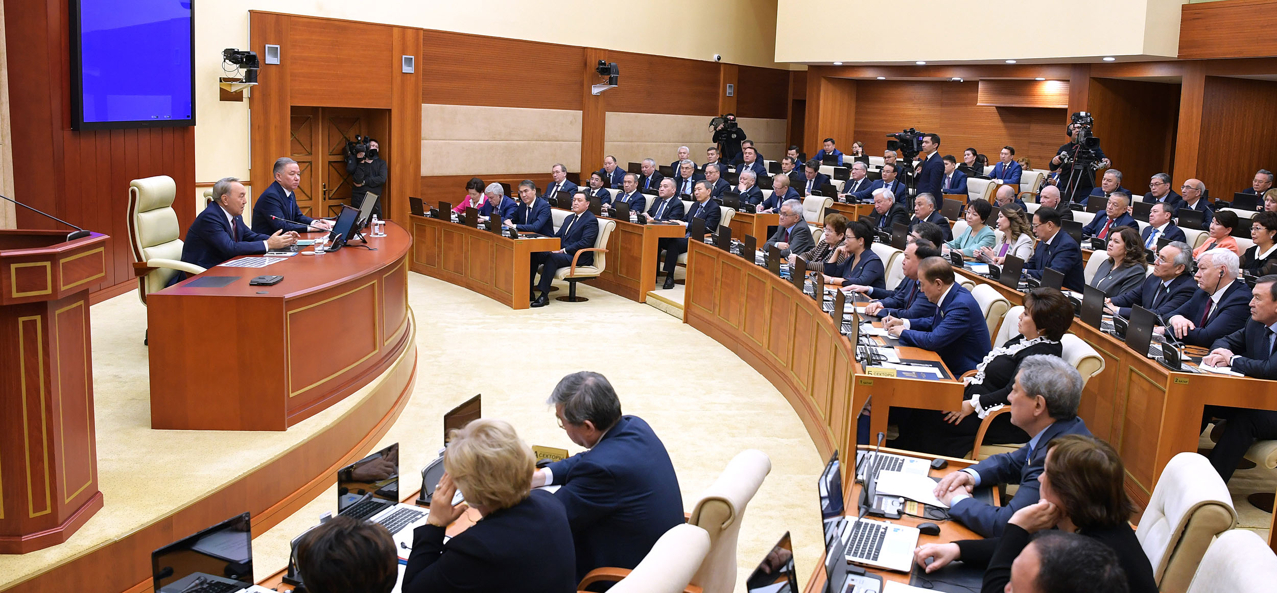 60617ee691030eff89a0f8c029e63533