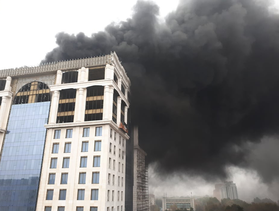 75402075_434106003794376_1291153326221557760