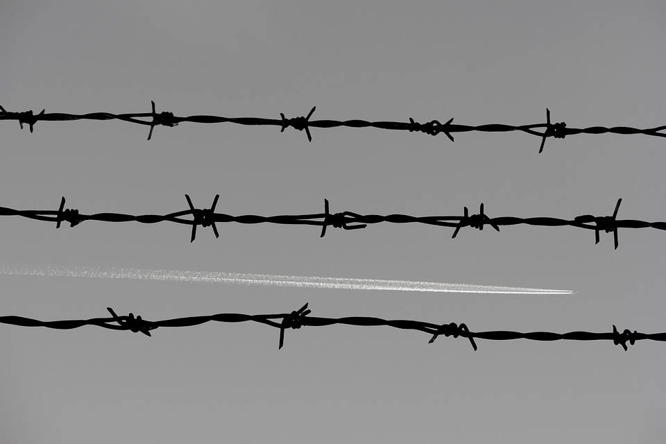 barbed_wire_3244121_960_720